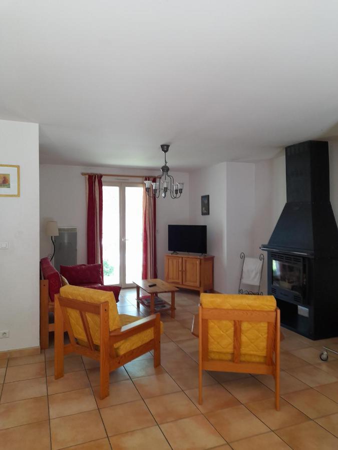 Gites Du Quie Les Cabannes  Exterior photo
